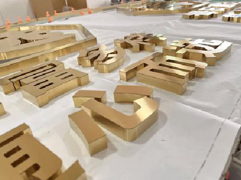  崇州拉丝不锈钢字的特点。